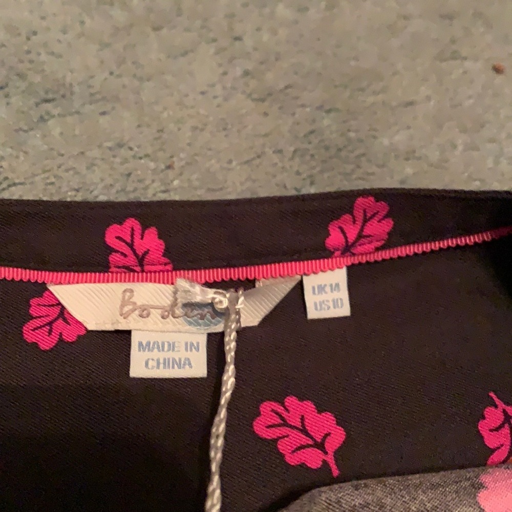 BODEN Paula Popover Top Size 10 Gray Pink Leaf Print Long Sleeve - Picture 2 of 4